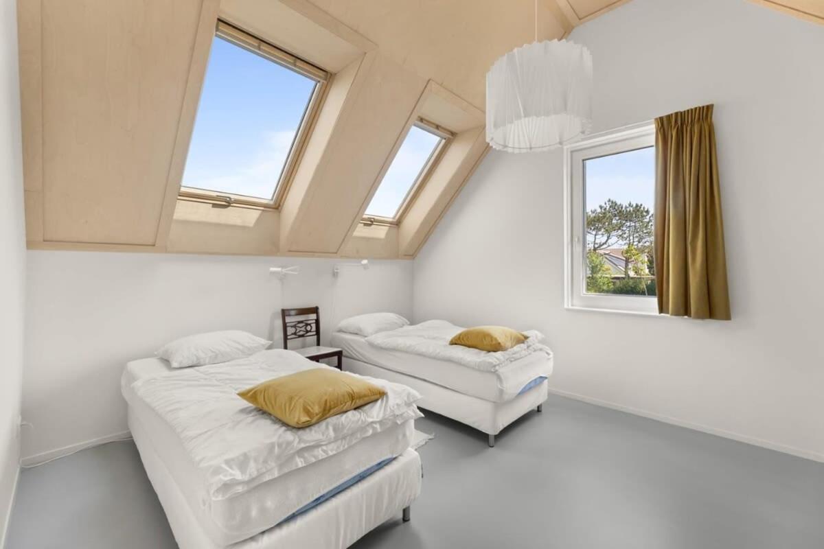 New Hello Zeeland - Jhr De Casembrootplein 19 * Domburg