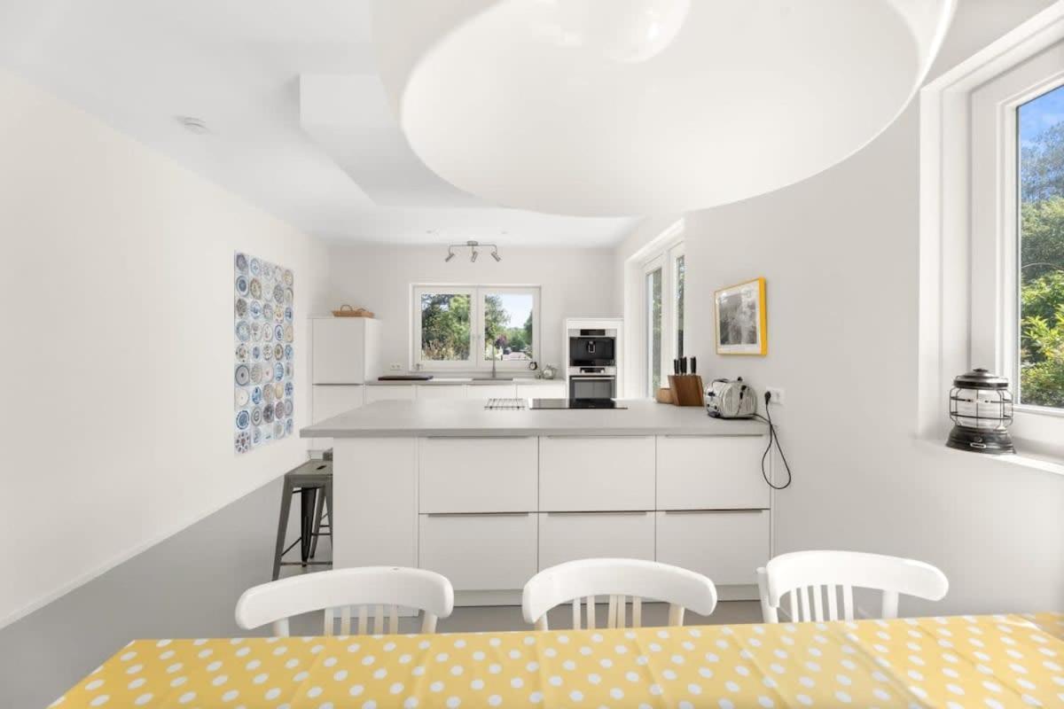 Vakantiehuis New Hello Zeeland - Jhr De Casembrootplein 19